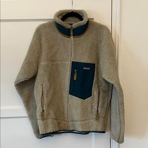 Patagonia Beige and Teal Fleece Jacket